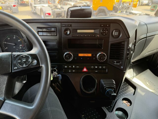 Mercedes-Benz Arocs 1843 4x2 SZM Euro 6 Kipphydraulik - Tractor: foto 3 Mercedes-Benz Arocs 1843 4x2 SZM Euro 6 Kipphydraulik - Tractor: foto 3