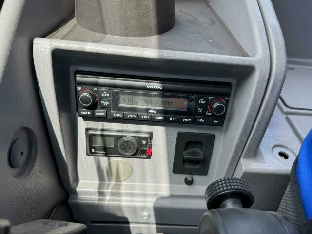 Volvo EWR150E Mobilbagger mit ROTATOR ENCONG EC319 - Escavadeira de rodas: foto 5 Volvo EWR150E Mobilbagger mit ROTATOR ENCONG EC319 - Escavadeira de rodas: foto 5