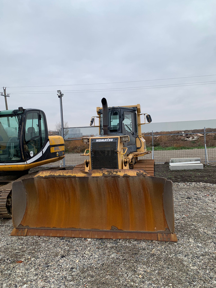 KOMATSU D61EX-15 - Buldôzer: foto 4 KOMATSU D61EX-15 - Buldôzer: foto 4