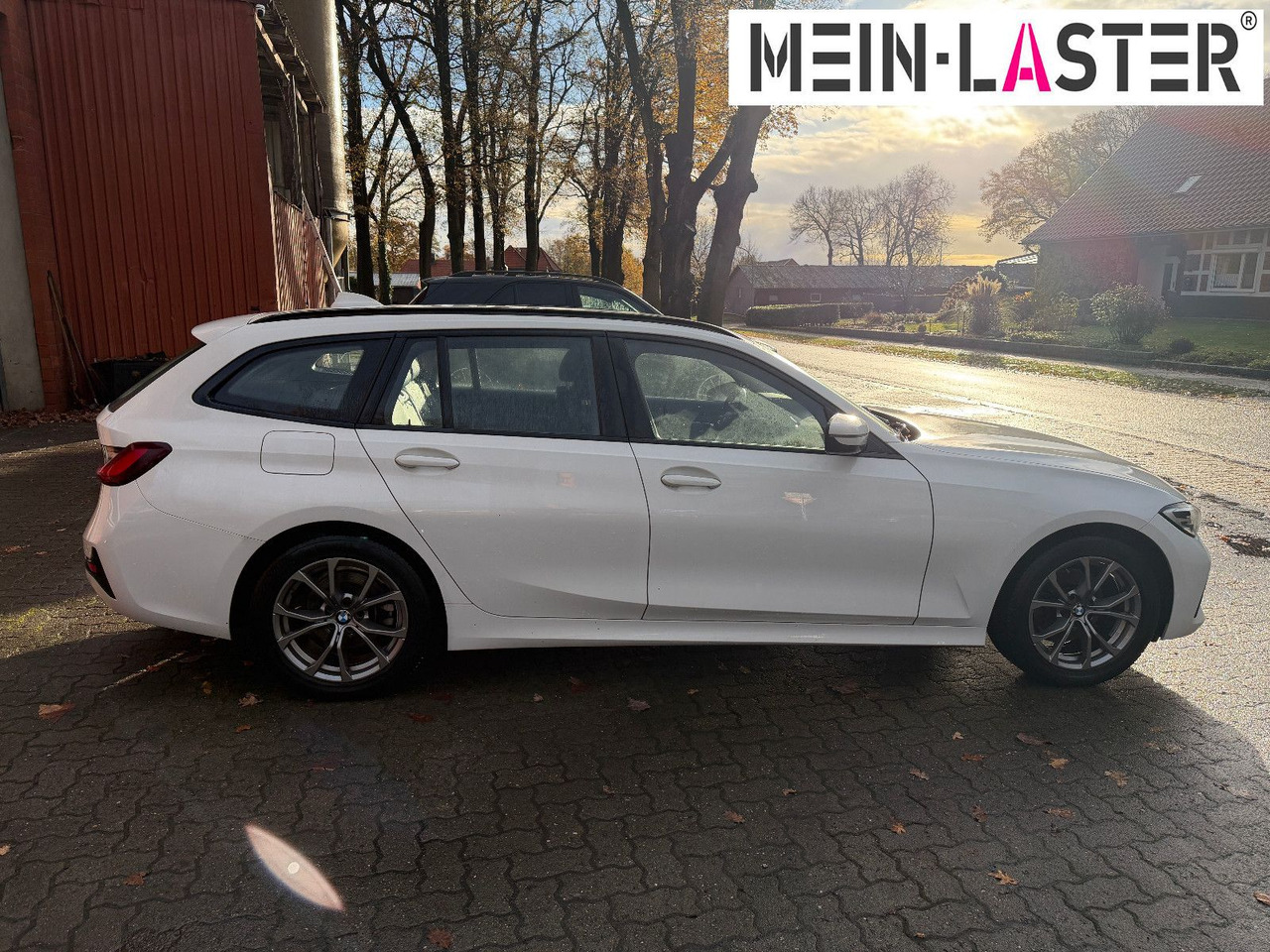 BMW 320 d xDrive touring Sport Line shadow AHK - Carro perua: foto 4 BMW 320 d xDrive touring Sport Line shadow AHK - Carro perua: foto 4