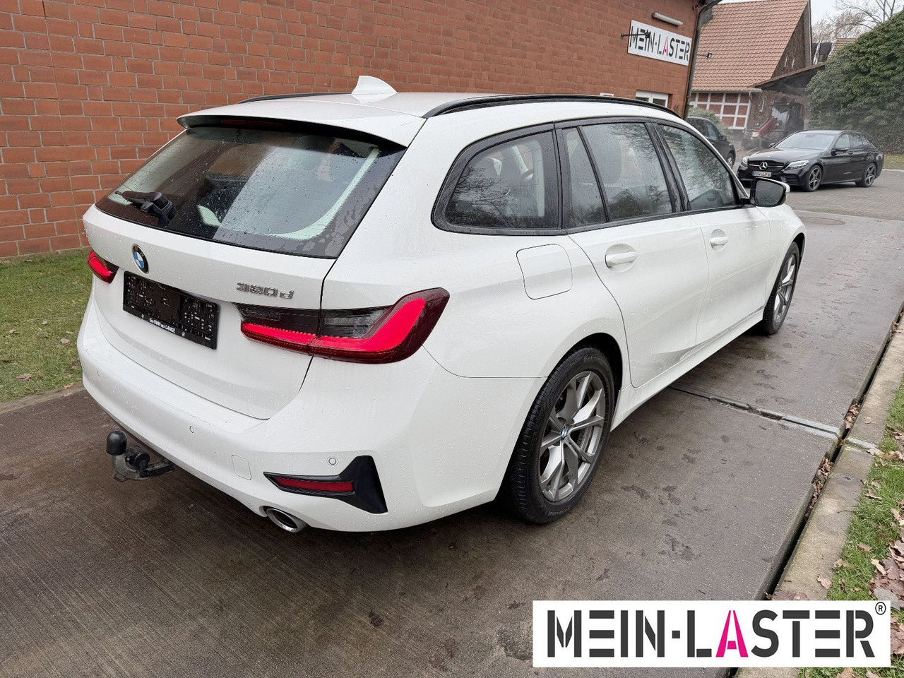 BMW 320 d xDrive touring Sport Line shadow AHK - Carro perua: foto 5 BMW 320 d xDrive touring Sport Line shadow AHK - Carro perua: foto 5