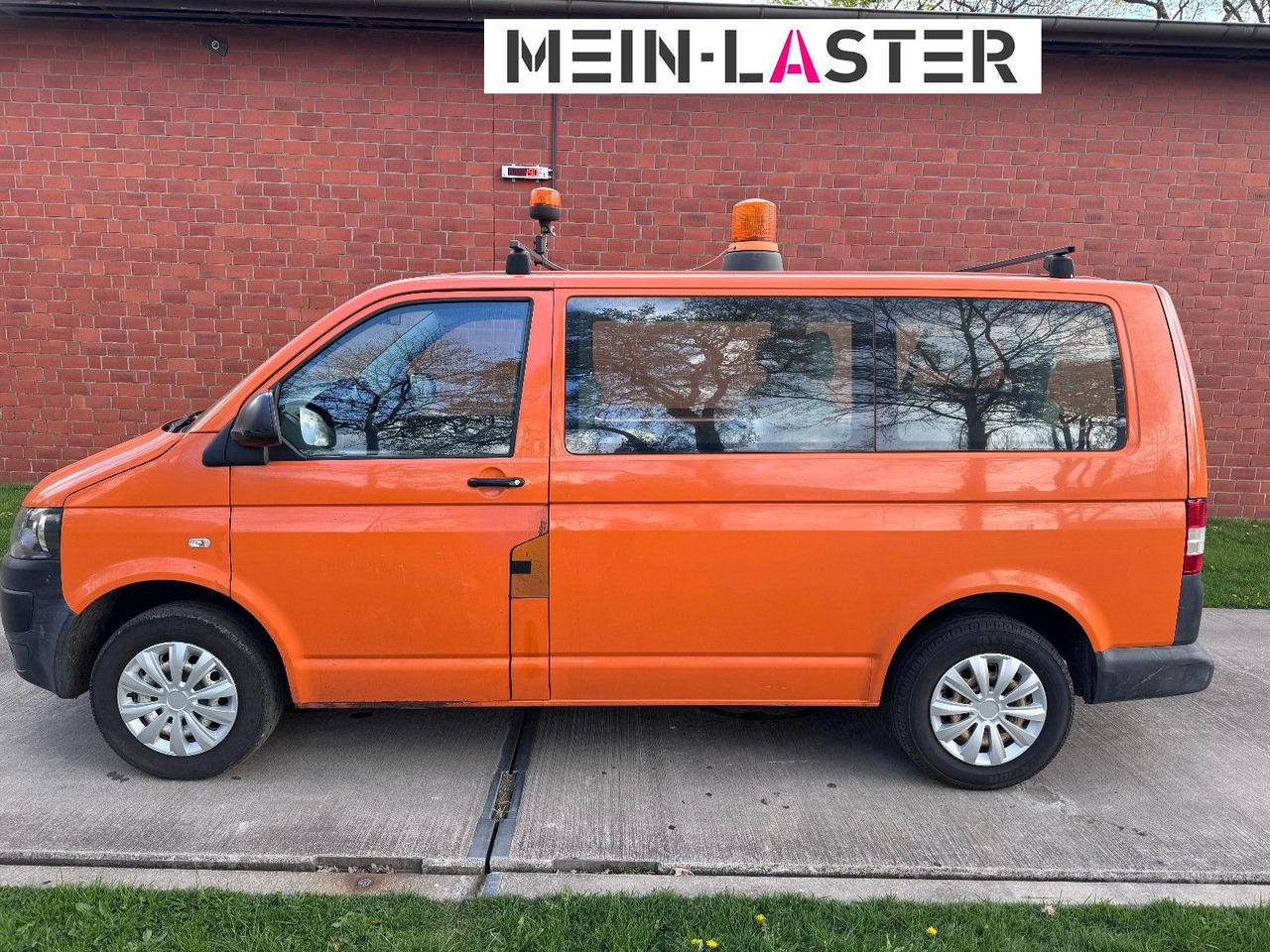 Volkswagen T5 2.0 tdi Bus 9 Sitzer - Furgão de passageiros: foto 4 Volkswagen T5 2.0 tdi Bus 9 Sitzer - Furgão de passageiros: foto 4