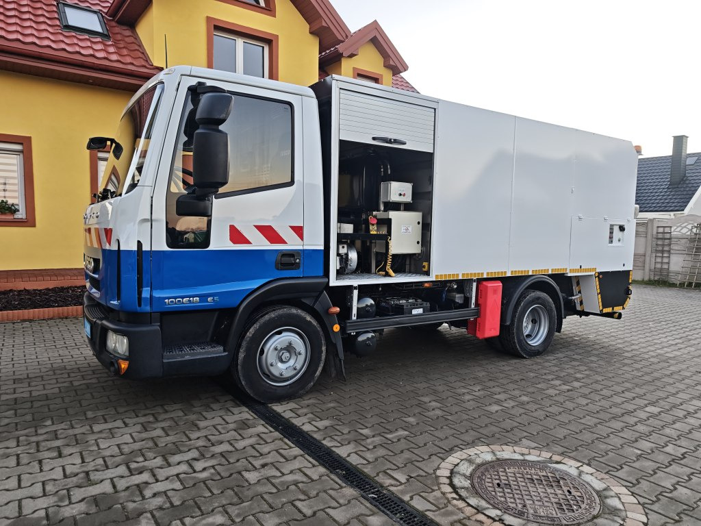 IVECO Eurocargo + IRIDE BIN WASHER CLEANER RHodέla Containerreiniger - Caminhão de lixo: foto 3 IVECO Eurocargo + IRIDE BIN WASHER CLEANER RHodέla Containerreiniger - Caminhão de lixo: foto 3
