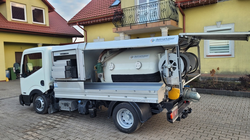 Nissan Cabstar COMBI Kanalreiniger VAAVUM CLEANER - Caminhão limpa fossa: foto 3 Nissan Cabstar COMBI Kanalreiniger VAAVUM CLEANER - Caminhão limpa fossa: foto 3