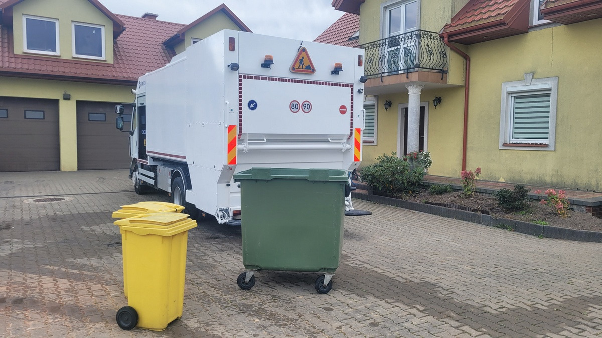 Renault Midlum CONTAINER WEASHER LAVACASSONETTI MYJKA - Caminhão de lixo: foto 4 Renault Midlum CONTAINER WEASHER LAVACASSONETTI MYJKA - Caminhão de lixo: foto 4