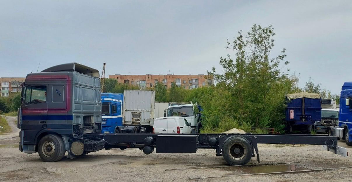 DAF 95XF380 - Caminhão chassi: foto 3 DAF 95XF380 - Caminhão chassi: foto 3