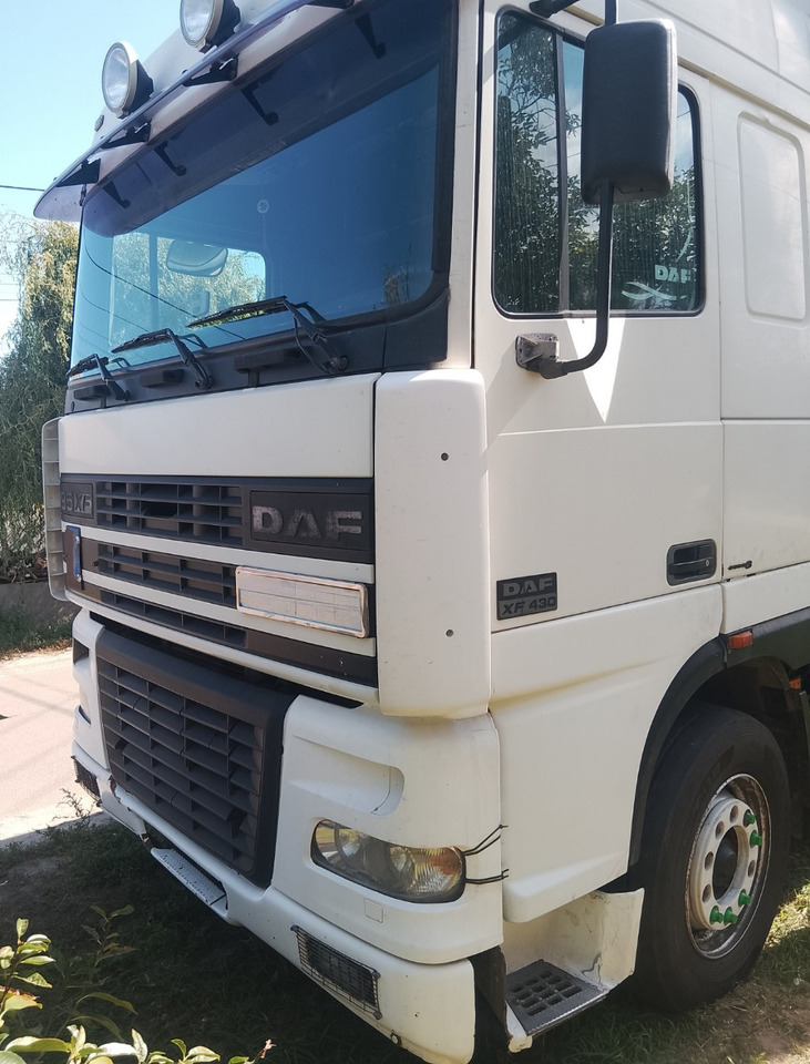 DAF XF95.430 - Caminhão com lona: foto 3 DAF XF95.430 - Caminhão com lona: foto 3