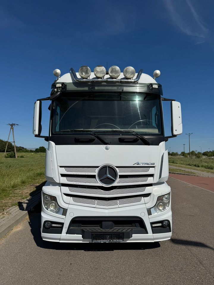 MERCEDES-BENZ ACTROS 2542 - Caminhão furgão: foto 4 MERCEDES-BENZ ACTROS 2542 - Caminhão furgão: foto 4