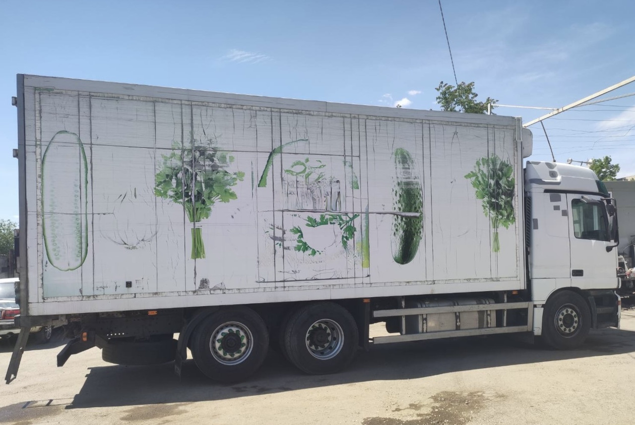 MERCEDES-BENZ Actros 2543 - Caminhão frigorífico: foto 2 MERCEDES-BENZ Actros 2543 - Caminhão frigorífico: foto 2