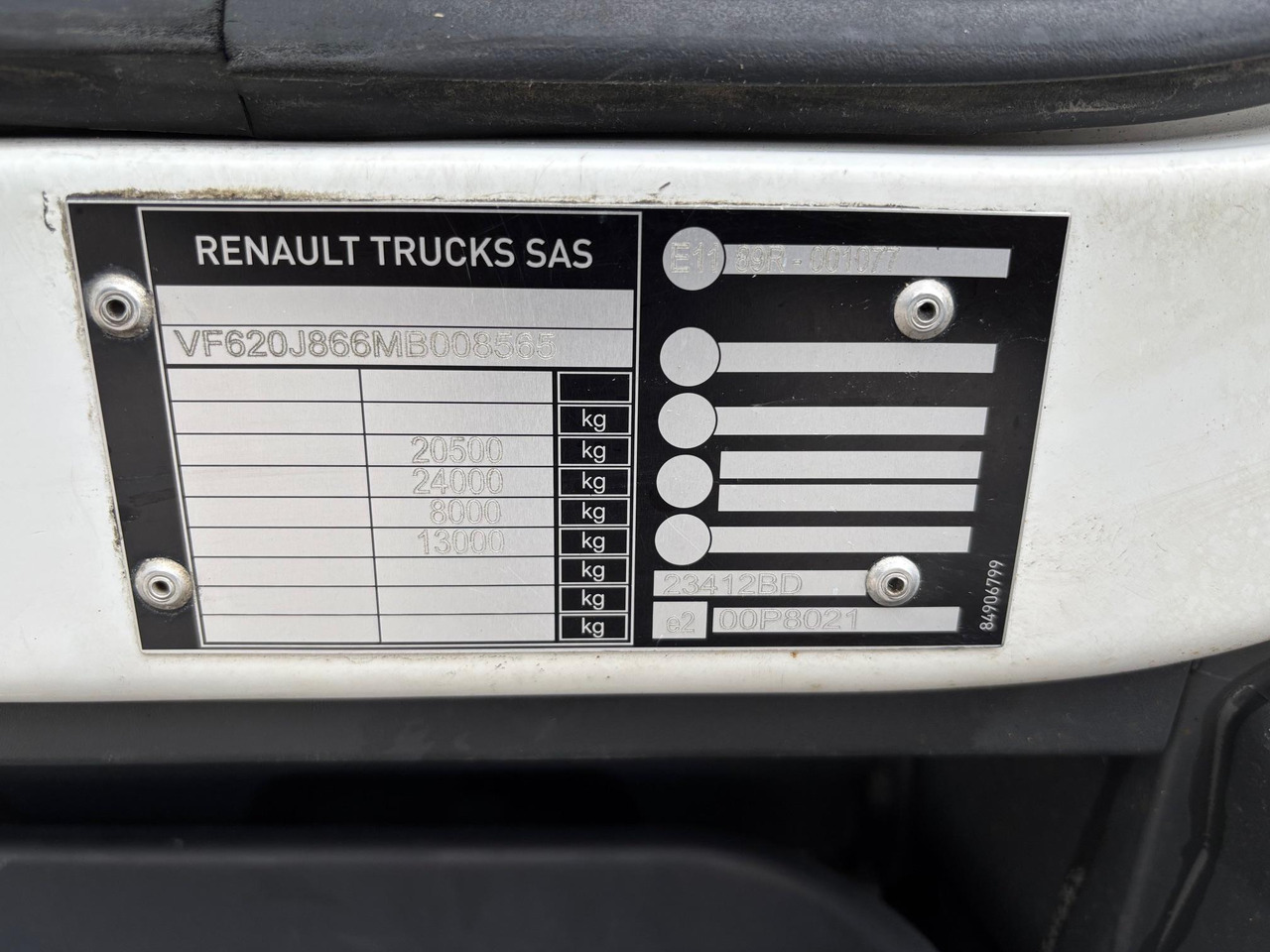 Caminhão furgão RENAULT D WIDE 320: foto 18