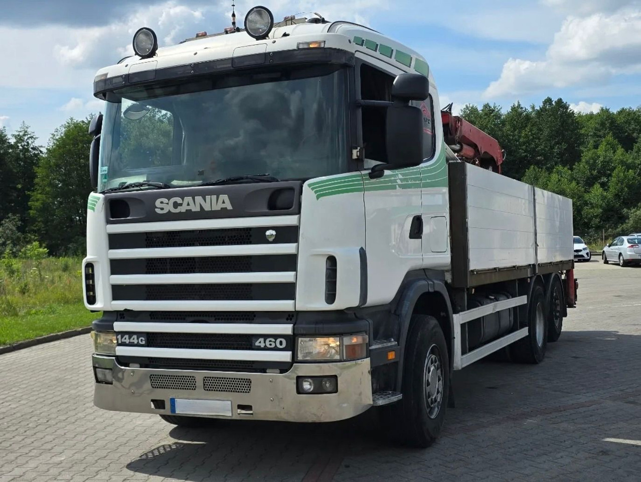 SCANIA 144.460 - Camião de caixa aberta/ Plataforma, Caminhão grua: foto 2 SCANIA 144.460 - Camião de caixa aberta/ Plataforma, Caminhão grua: foto 2
