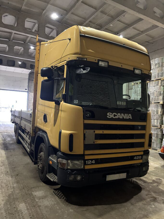 SCANIA R124.420 - Camião de caixa aberta/ Plataforma: foto 1 SCANIA R124.420 - Camião de caixa aberta/ Plataforma: foto 1