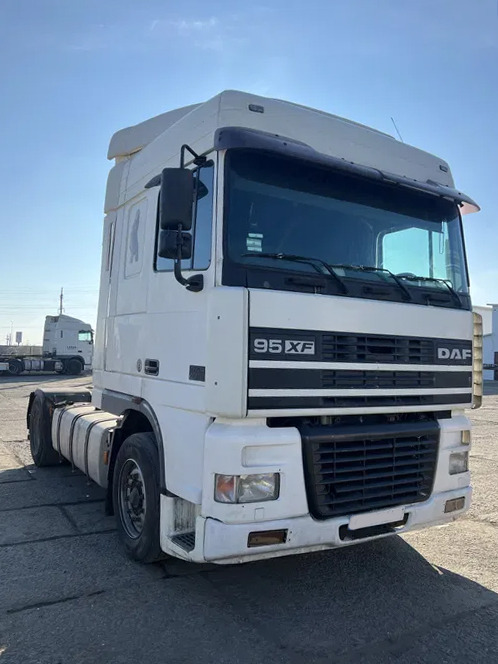 DAF XF 95.430 - Tractor: foto 1 DAF XF 95.430 - Tractor: foto 1