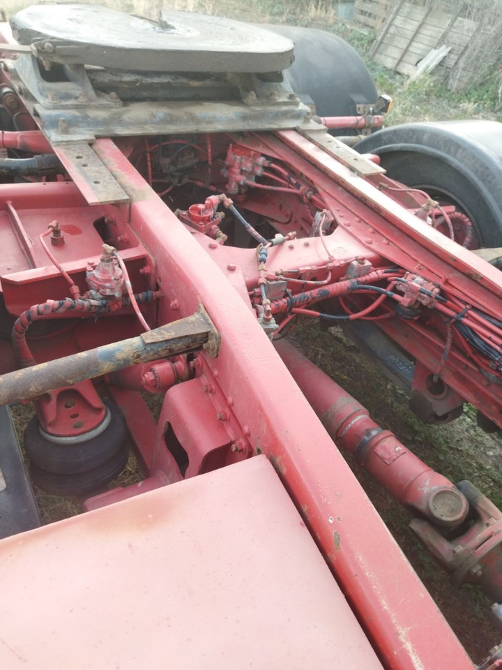 Tractor MAN 26.414: foto 13