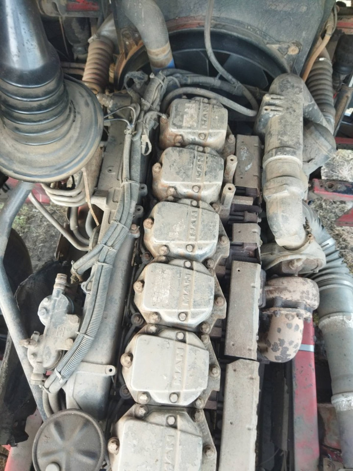 Tractor MAN 26.414: foto 18