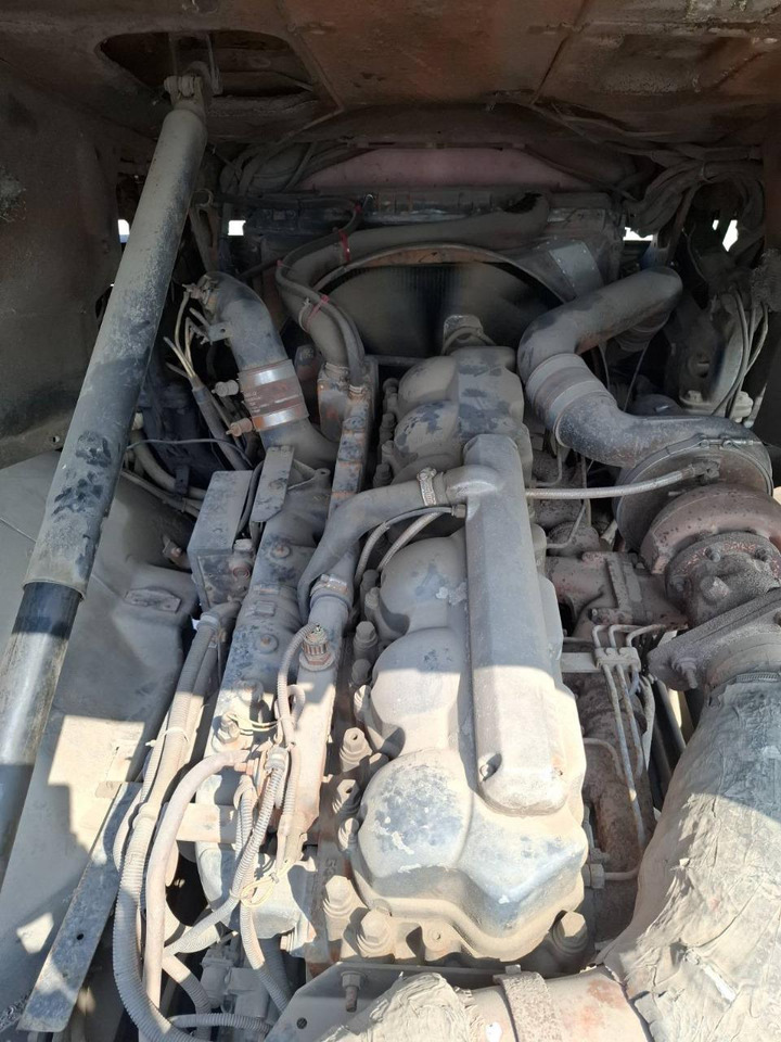 Tractor RENAULT Magnum 430: foto 15