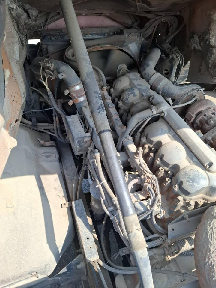 Tractor RENAULT Magnum 430: foto 14