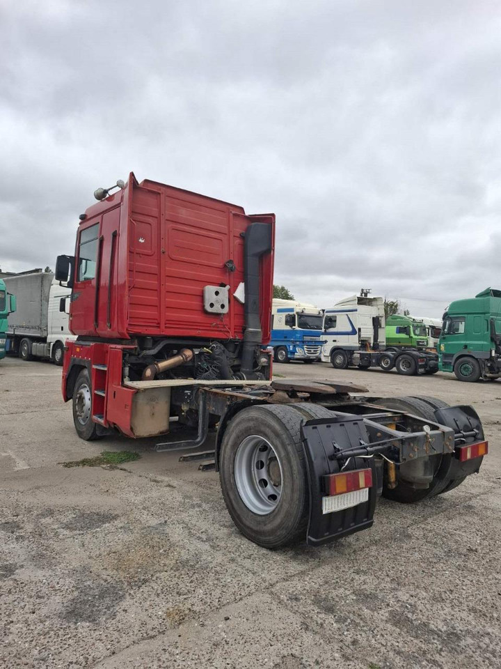Tractor RENAULT Magnum 430: foto 6