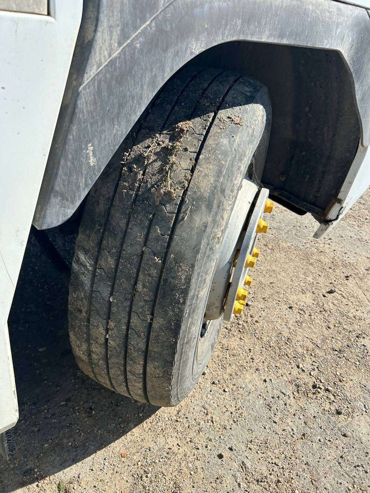 Tractor RENAULT Magnum 440: foto 10