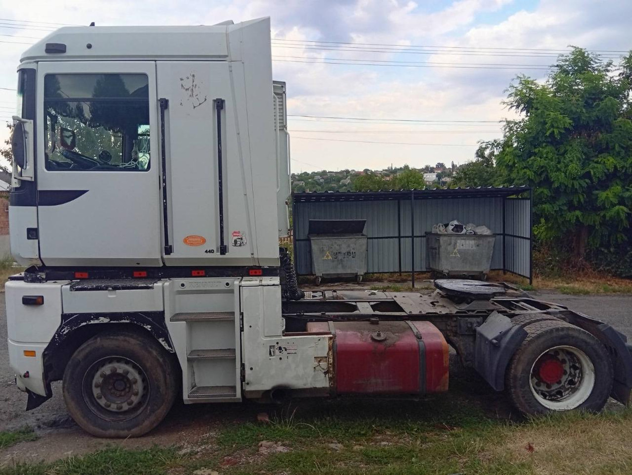 Tractor RENAULT Magnum 440: foto 6