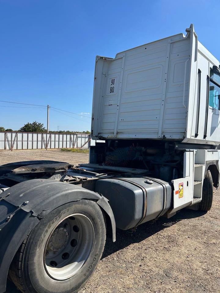 Tractor RENAULT Magnum 440: foto 8