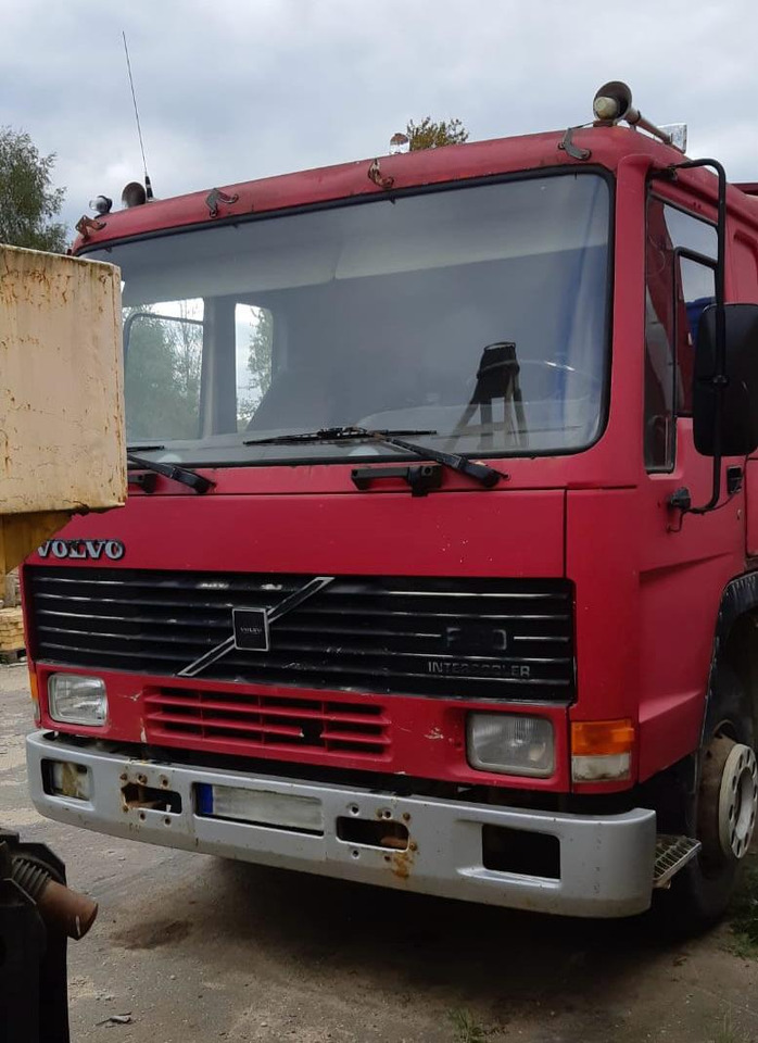 VOLVO FL10 - Caminhão basculante: foto 2 VOLVO FL10 - Caminhão basculante: foto 2