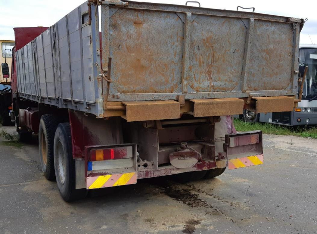 VOLVO FL10 - Caminhão basculante: foto 4 VOLVO FL10 - Caminhão basculante: foto 4