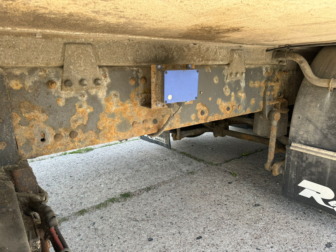 Caminhão frigorífico VOLVO FM330: foto 16