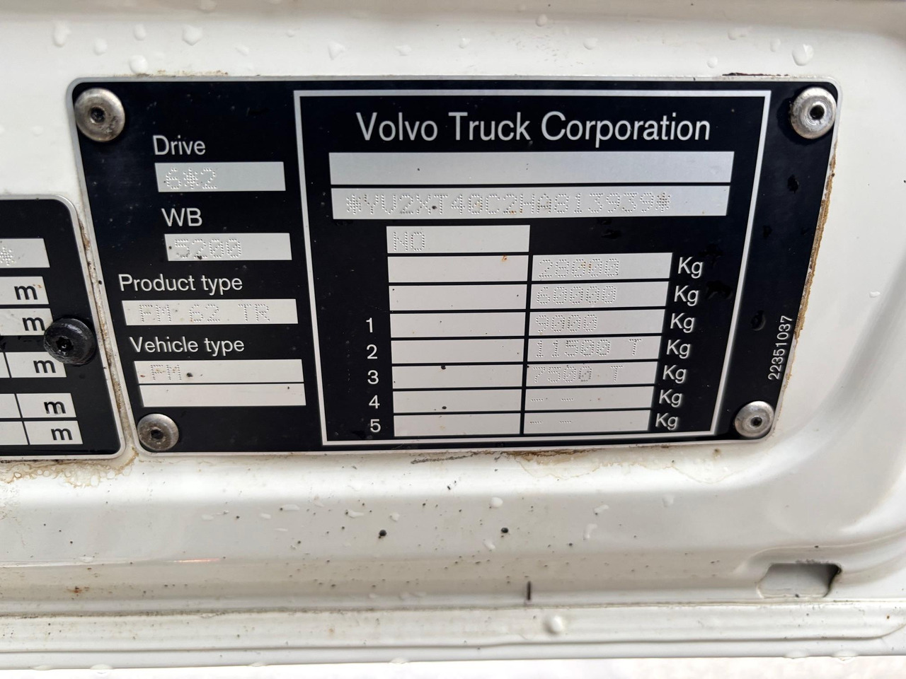 Caminhão frigorífico VOLVO FM500: foto 19