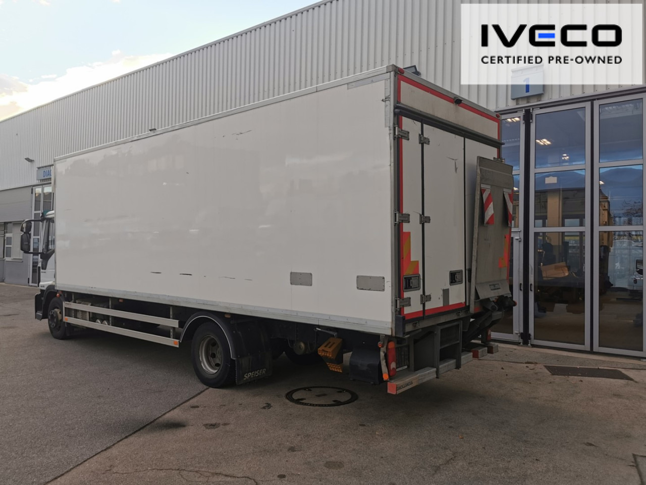 Caminhão frigorífico IVECO Kühlkoffer: foto 11