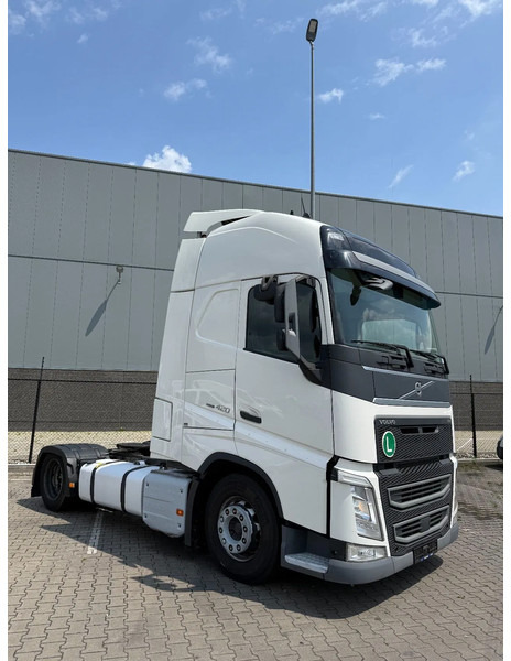 Volvo FH 13.420 FH420 XL cab / 4 units available - Tractor: foto 3 Volvo FH 13.420 FH420 XL cab / 4 units available - Tractor: foto 3