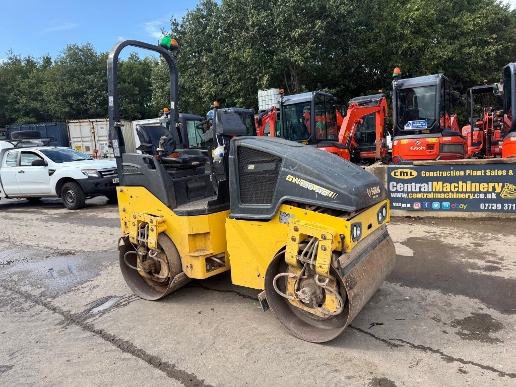 Bomag BW 120 AD-5 - Compactador de asfalto: foto 2 Bomag BW 120 AD-5 - Compactador de asfalto: foto 2