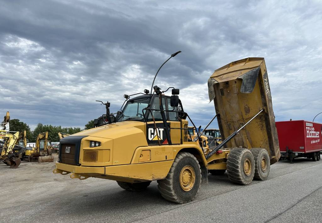 CAT 730 C Auto lubrication + Klima CE + EPA - Caminhão articulado: foto 2 CAT 730 C Auto lubrication + Klima CE + EPA - Caminhão articulado: foto 2