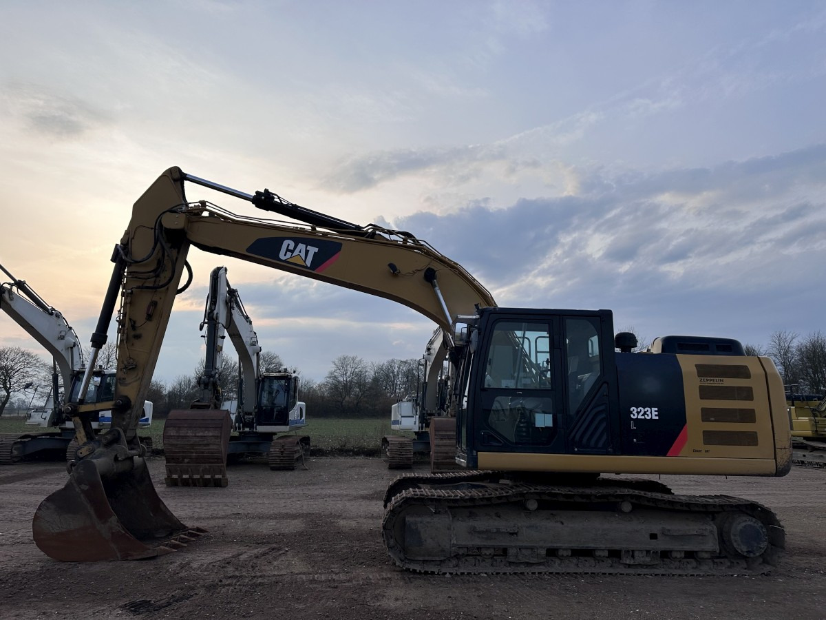 CATERPILLAR 323 EL Deutsche Maschine! Top !!! - Escavadora de rastos: foto 5 CATERPILLAR 323 EL Deutsche Maschine! Top !!! - Escavadora de rastos: foto 5