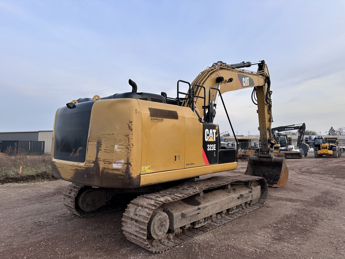 CATERPILLAR 323 EL Deutsche Maschine! Top !!! - Escavadora de rastos: foto 4 CATERPILLAR 323 EL Deutsche Maschine! Top !!! - Escavadora de rastos: foto 4