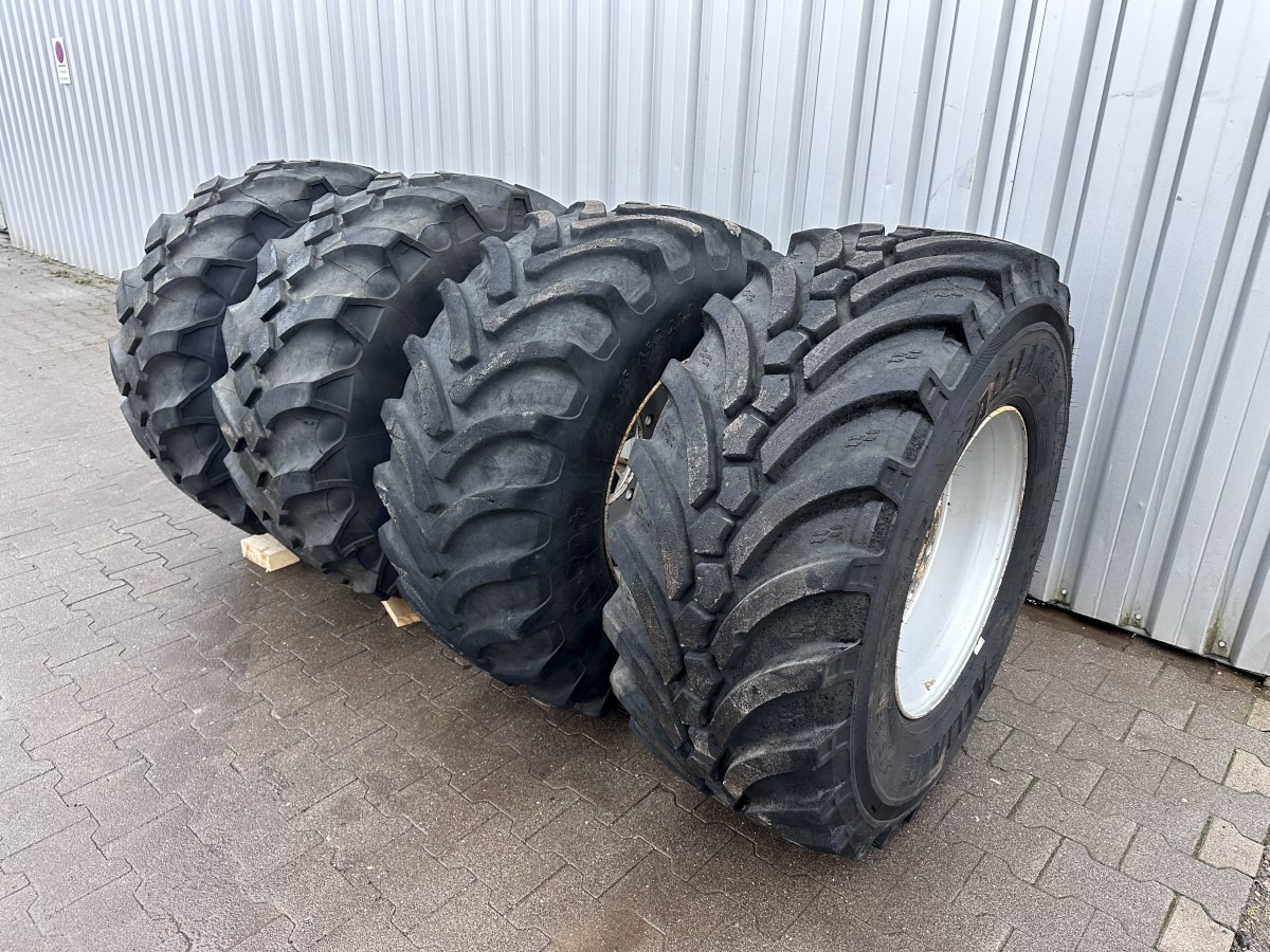 MITAS 445 / 65 R 22.5 Kompletträder - Complet tires - Pneu de Escavadeira de rodas: foto 1 MITAS 445 / 65 R 22.5 Kompletträder - Complet tires - Pneu de Escavadeira de rodas: foto 1