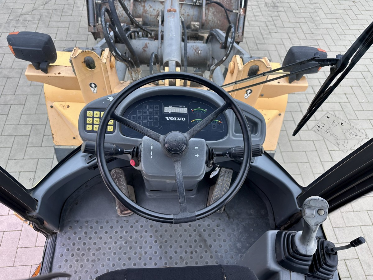 Carregadeira de rodas VOLVO L 30 B PRO 3er Kreis Klappschaufel+Palettengabel: foto 8