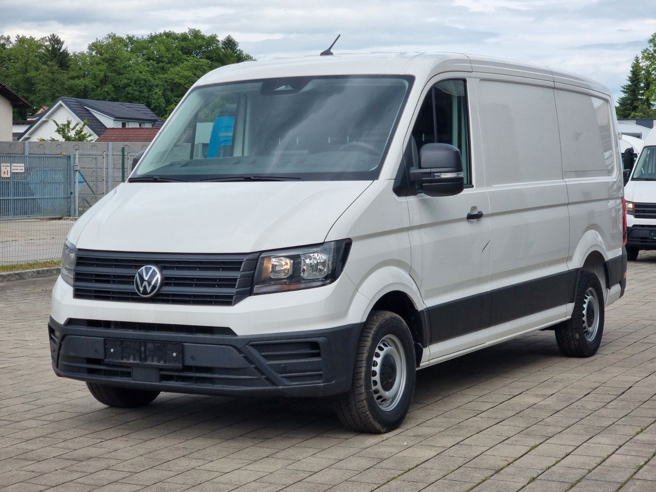 Volkswagen Crafter 35 L3H2 140 PS MJ 2025 Lager - Furgão: foto 1 Volkswagen Crafter 35 L3H2 140 PS MJ 2025 Lager - Furgão: foto 1