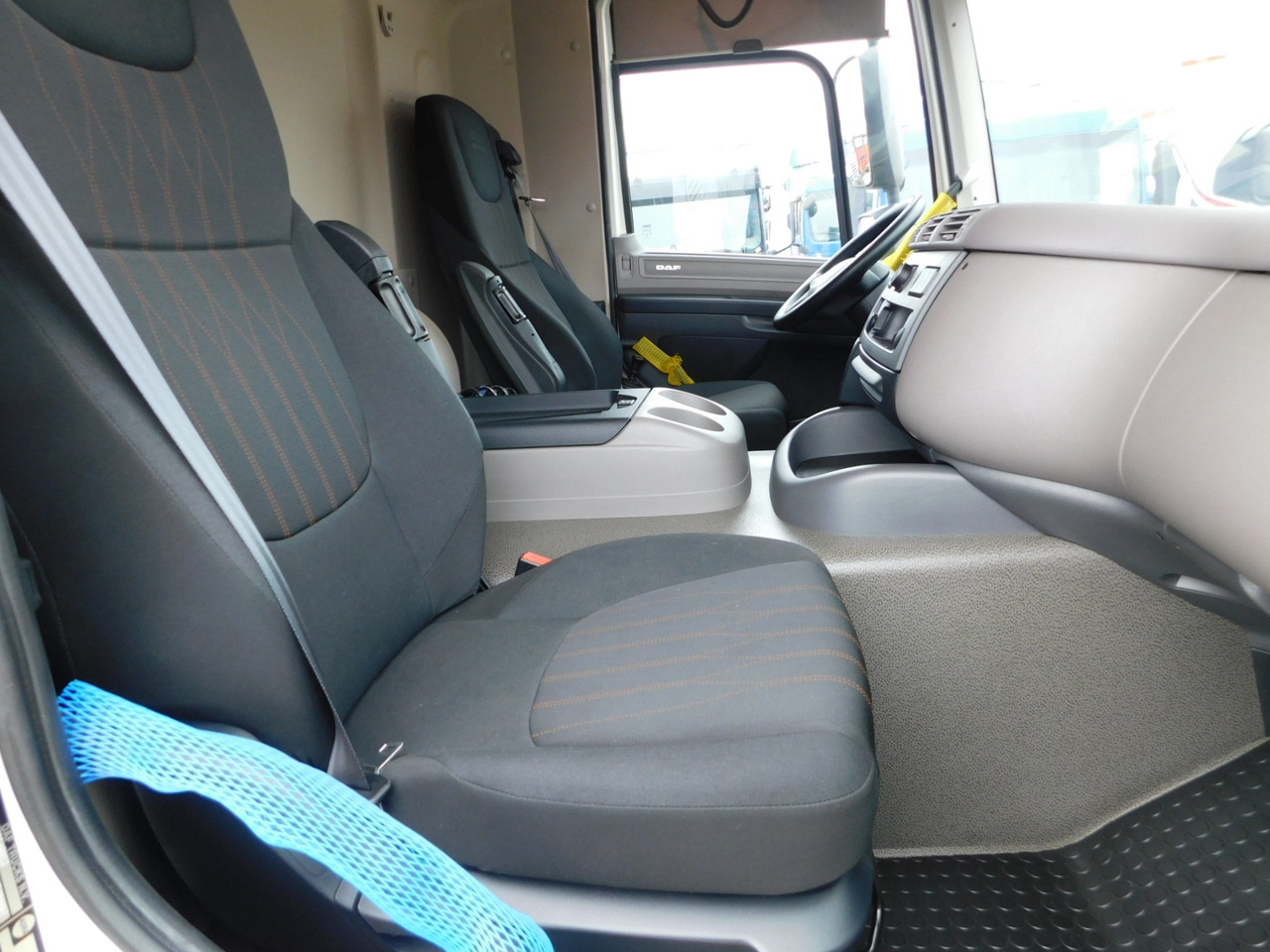 Daf Cf 450 fad - Caminhão basculante: foto 5 Daf Cf 450 fad - Caminhão basculante: foto 5