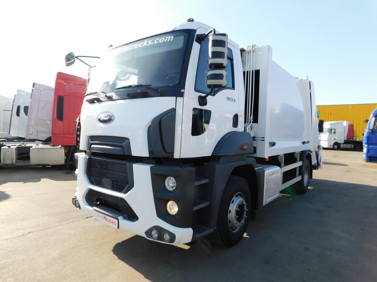 Ford 1833 4x2 dcab e6 9seso14409 - Caminhão de lixo: foto 1 Ford 1833 4x2 dcab e6 9seso14409 - Caminhão de lixo: foto 1