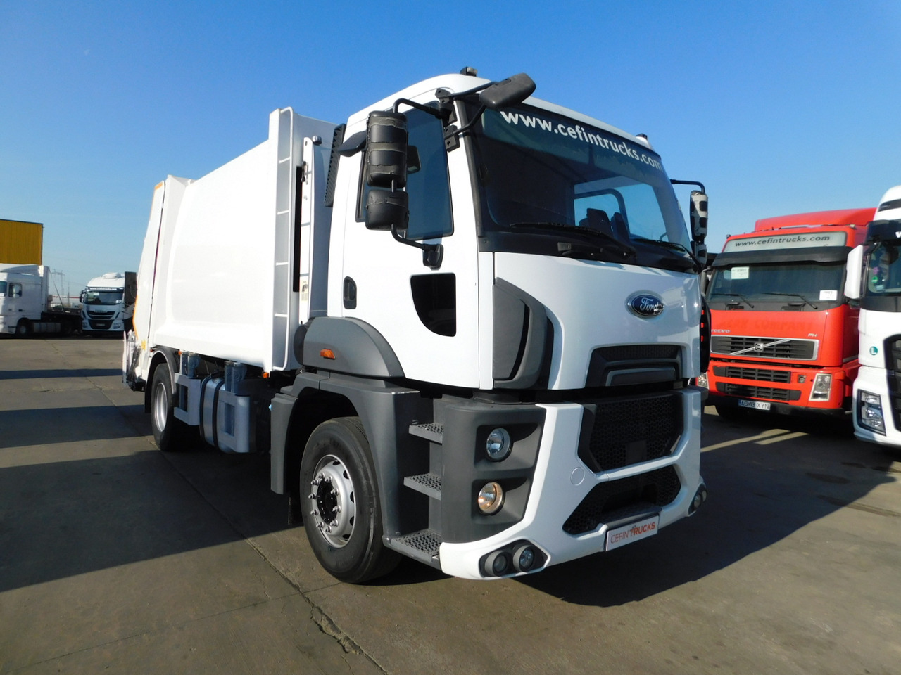 Ford 1833 4x2 dcab e6 9seso14409 - Caminhão de lixo: foto 2 Ford 1833 4x2 dcab e6 9seso14409 - Caminhão de lixo: foto 2
