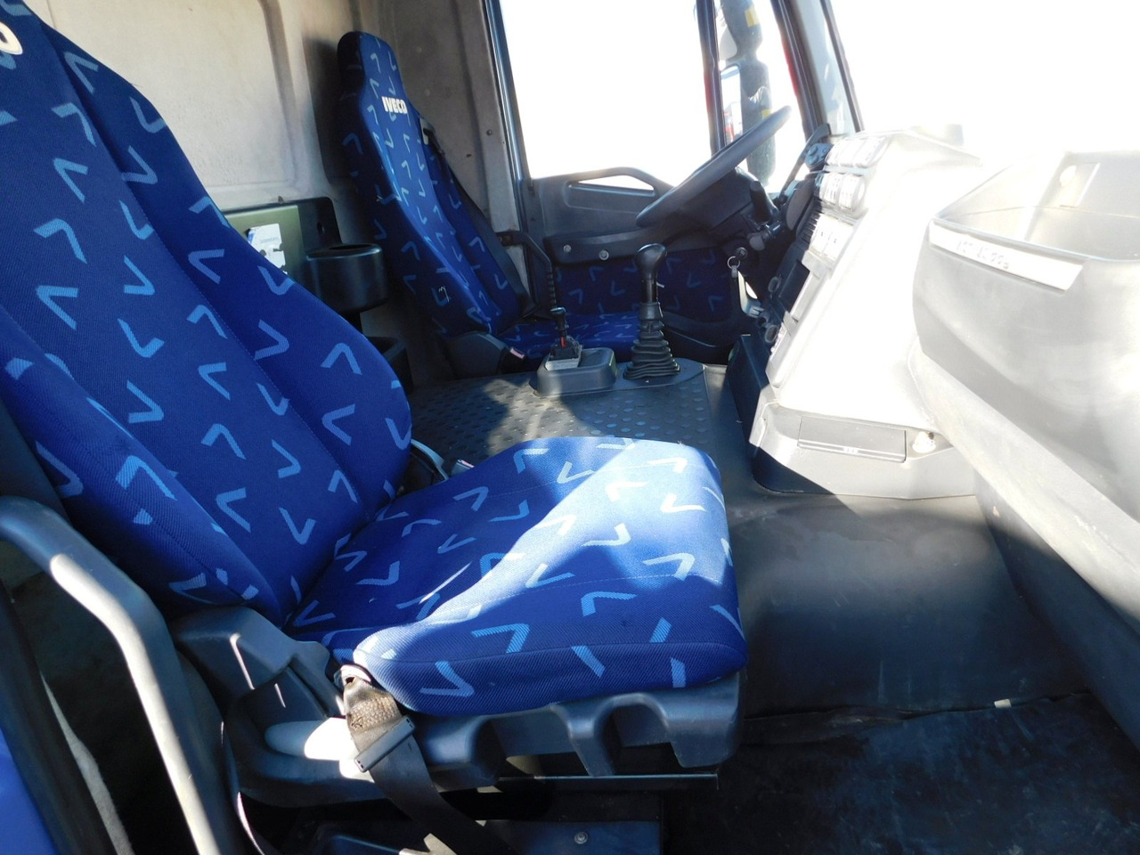 Iveco Trakker ad410t45 - Caminhão basculante: foto 5 Iveco Trakker ad410t45 - Caminhão basculante: foto 5