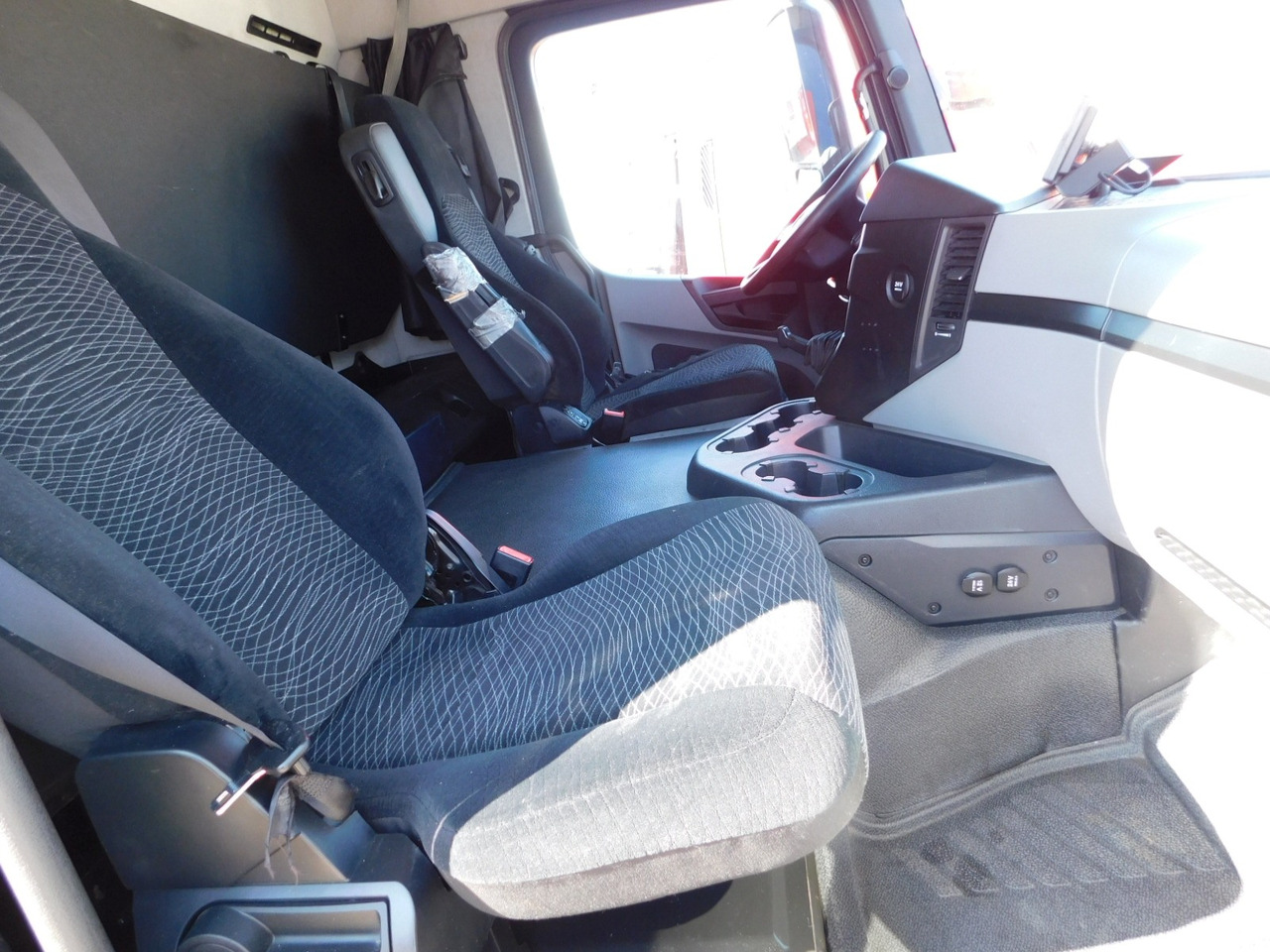 Mercedes Antos - Caminhão frigorífico: foto 5 Mercedes Antos - Caminhão frigorífico: foto 5