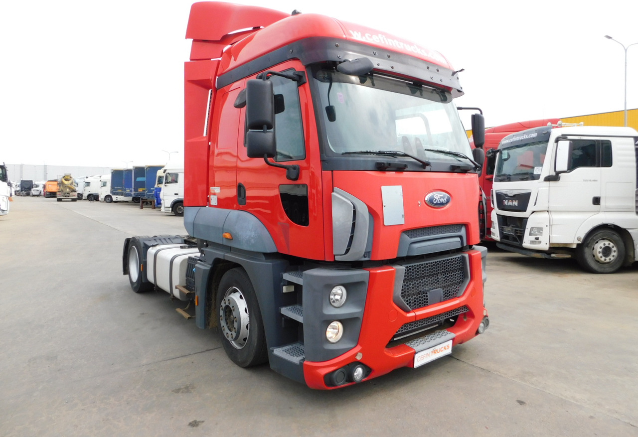 Ford 1848t 4x2 scab e6 12tx2620 - Tractor: foto 2 Ford 1848t 4x2 scab e6 12tx2620 - Tractor: foto 2