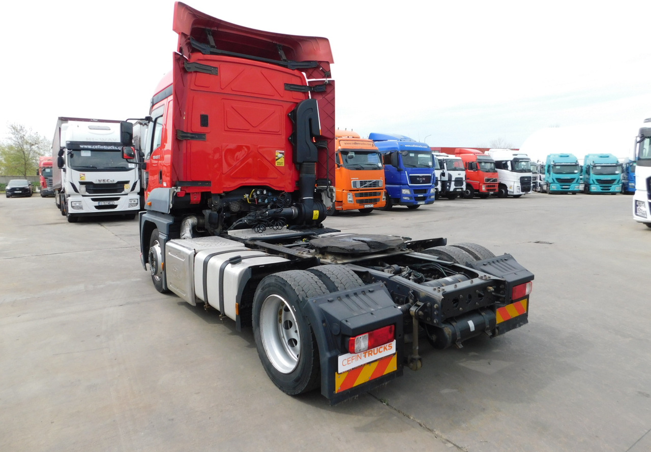 Ford 1848t 4x2 scab e6 12tx2620 - Tractor: foto 4 Ford 1848t 4x2 scab e6 12tx2620 - Tractor: foto 4