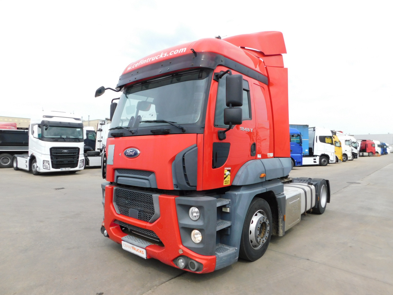 Ford 1848t 4x2 scab e6 12tx2620 - Tractor: foto 1 Ford 1848t 4x2 scab e6 12tx2620 - Tractor: foto 1