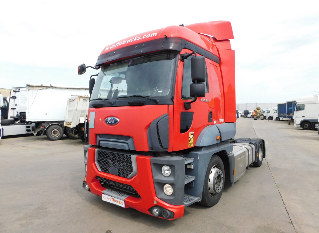 Ford 1848t 4x2 scab e6 12tx2620 - Tractor: foto 1 Ford 1848t 4x2 scab e6 12tx2620 - Tractor: foto 1