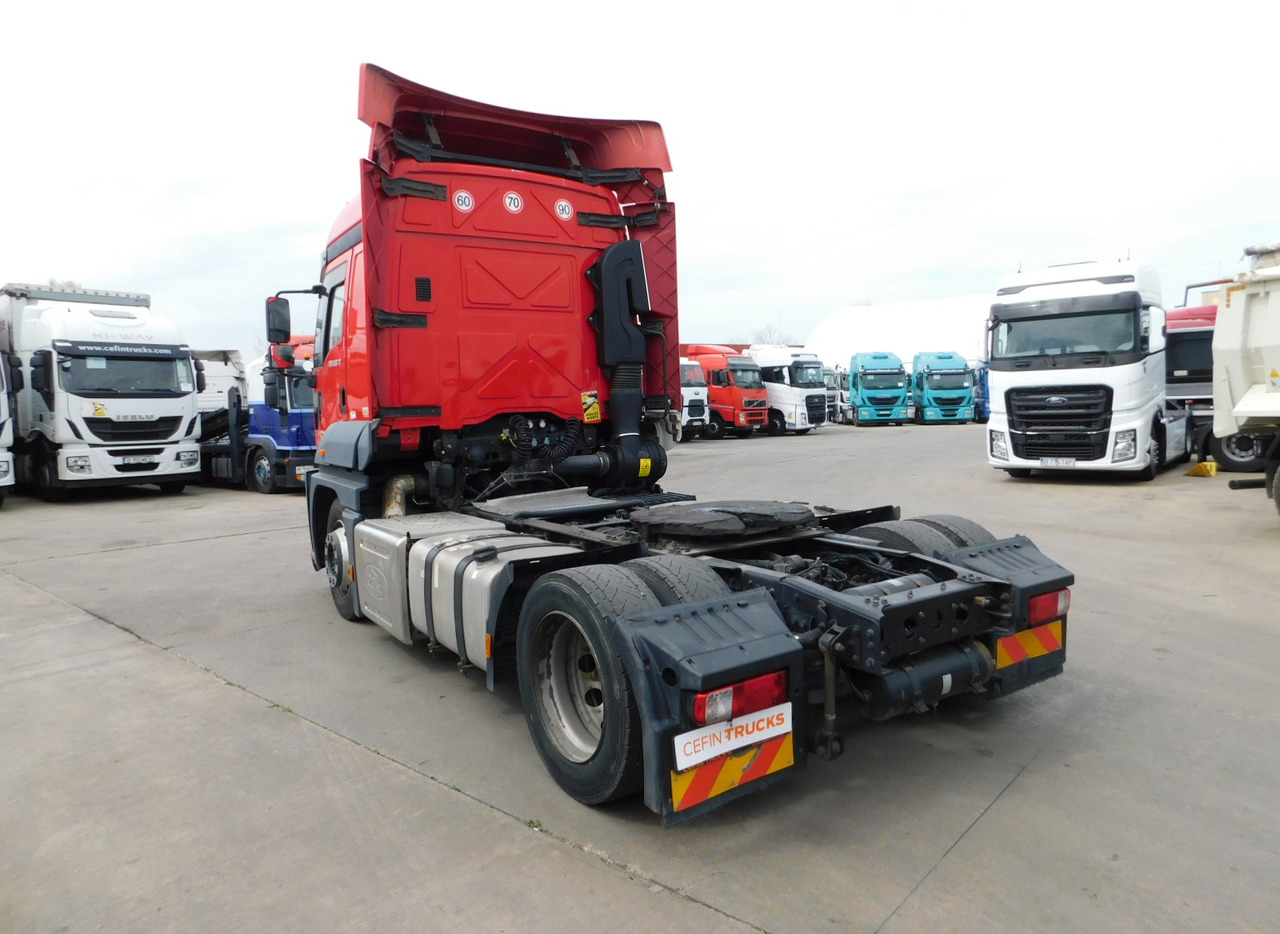 Ford 1848t 4x2 scab e6 12tx2620 - Tractor: foto 4 Ford 1848t 4x2 scab e6 12tx2620 - Tractor: foto 4