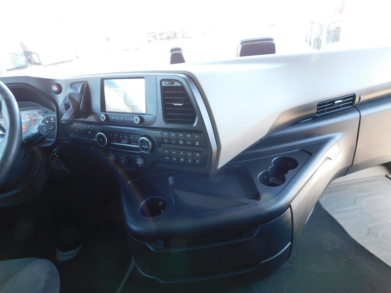 Tractor Ford F max 4x2 scab e6 12s2620: foto 6