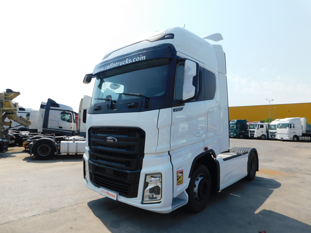 Ford F max 4x2 scab e6 12tx2620 - Tractor: foto 1 Ford F max 4x2 scab e6 12tx2620 - Tractor: foto 1